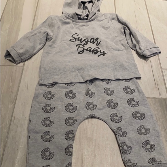 Sugar Baby/Donut harem-style sweatsuit 3T - Picture 1 of 4